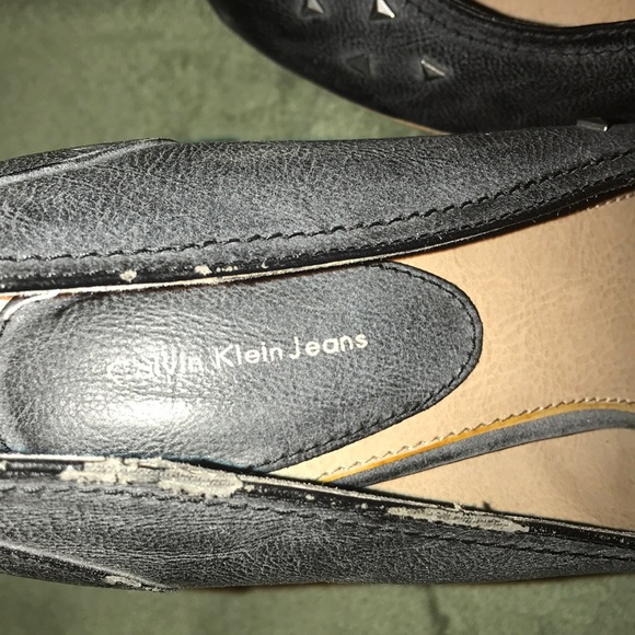 Heels - Picture 3 of 5